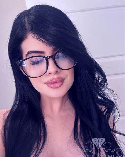 Catalina Retiro escort