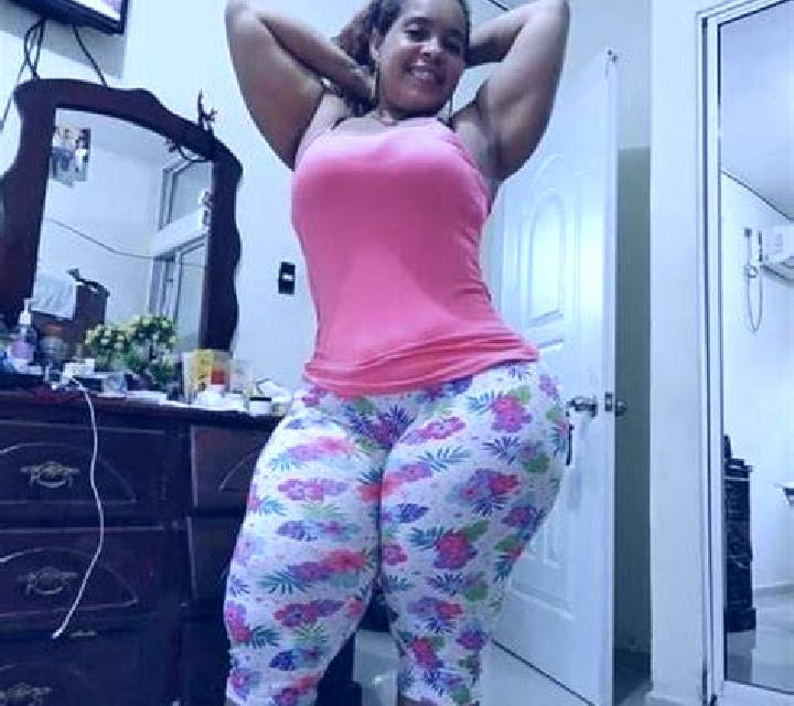 Constanza Chanavayita escort