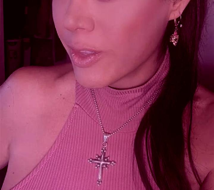 Emilia 3 Quillon escort