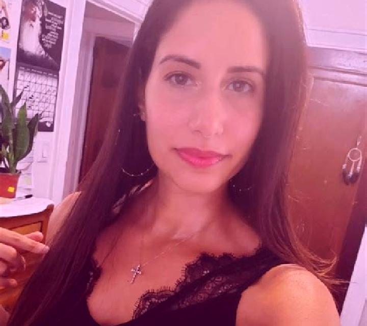 Macarena 2 San Vicente escort