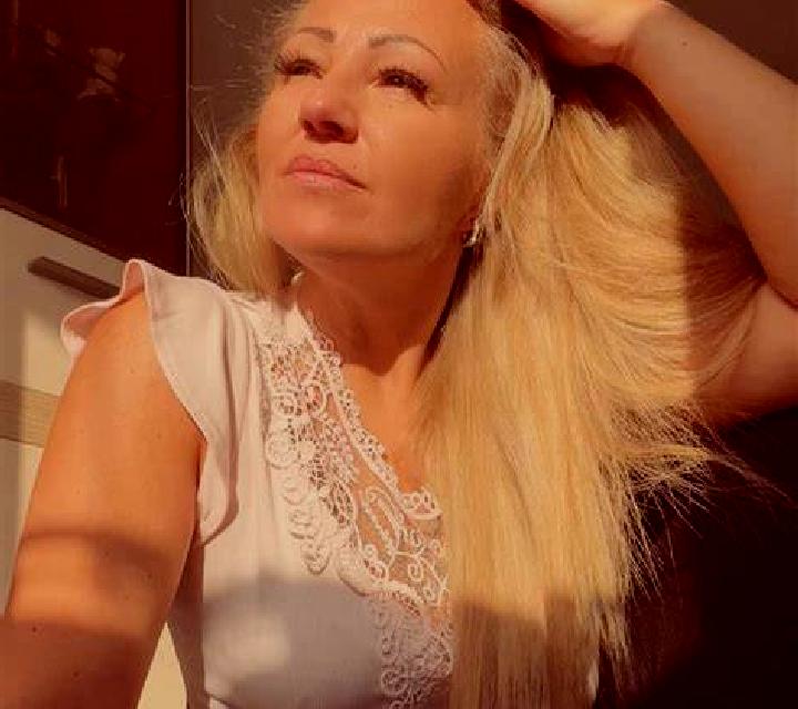 Paulina Yungay escort